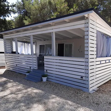 Дом отдыха St. Sebastian Exclusive Mobile Home, Kamp Dalmacija